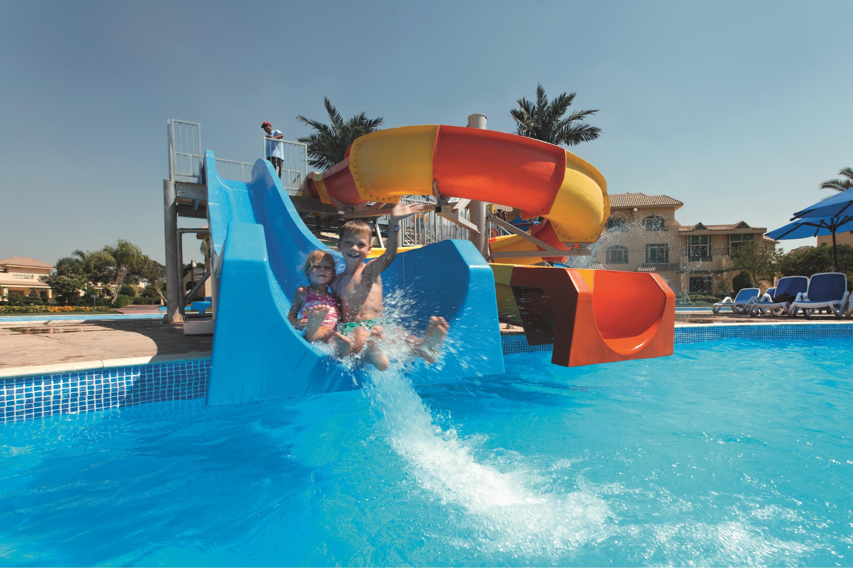 Moevenpick Hotel Cairo - Media City Giza Eksteriør bilde Water park in Egypt